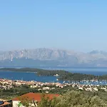 Thalia's Mountain View 아파트
