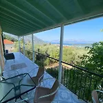 Thalia's Mountain View Apartament *