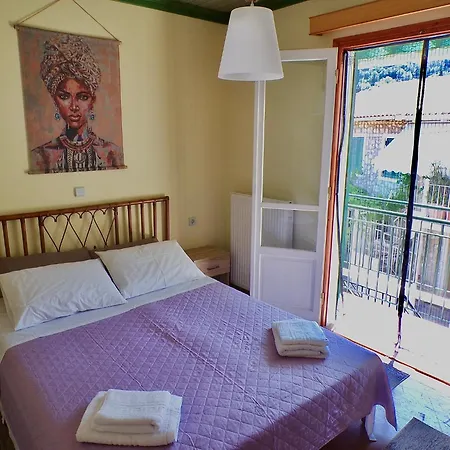 Thalia's Mountain View *