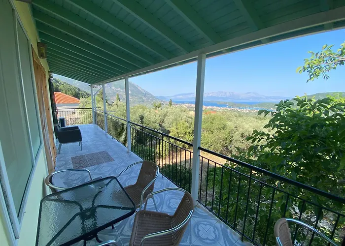 Thalia's Mountain View Apartmán *