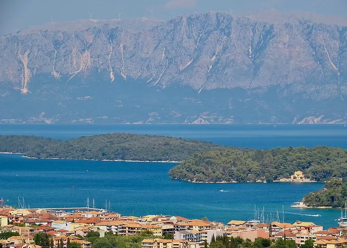 Thalia's Mountain View